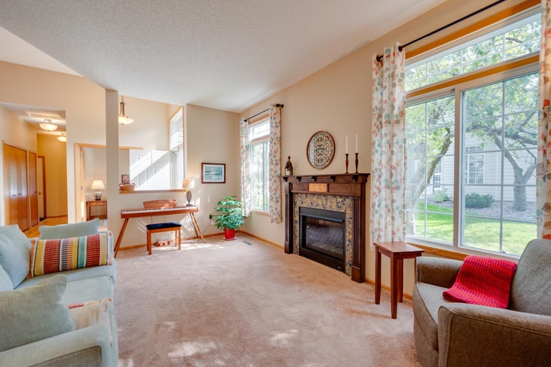 2489 Lockwood Dr #55, Mendota Heights, MN 55120