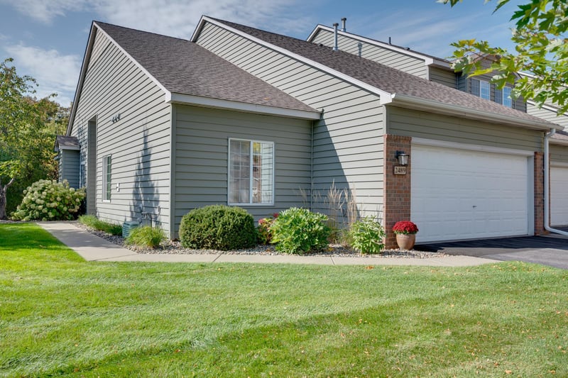 2489 Lockwood Dr #55, Mendota Heights, MN 55120