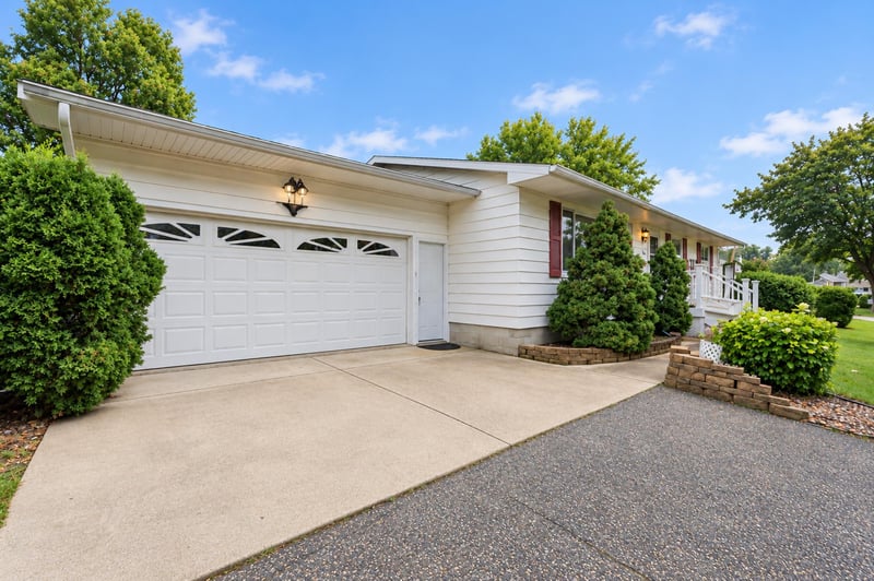 306 NW California St, Brownsdale, MN 55918