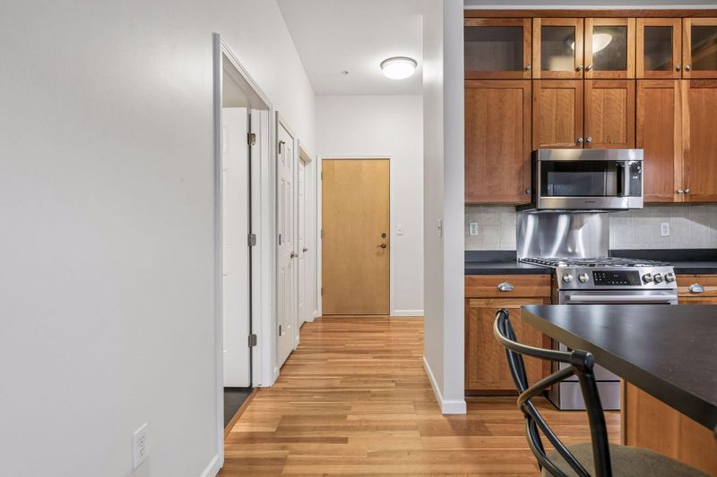 270 4th St E #307, Saint Paul, MN 55101