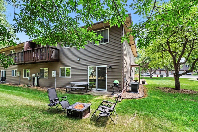 2227 Pinehurst St, Stillwater, MN 55082