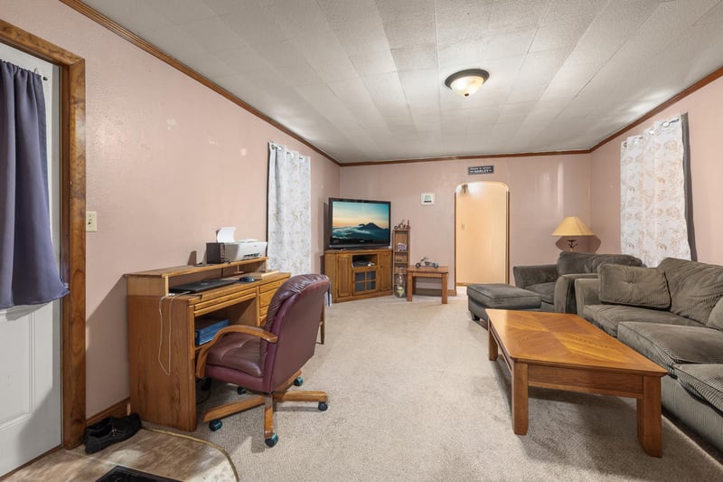 414 6th Ave SE, Little Falls, MN 56345