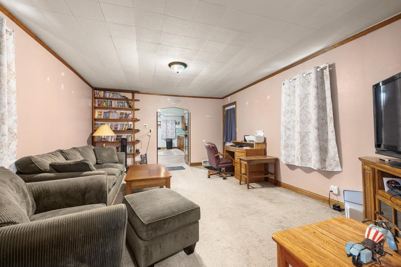 414 6th Ave SE, Little Falls, MN 56345