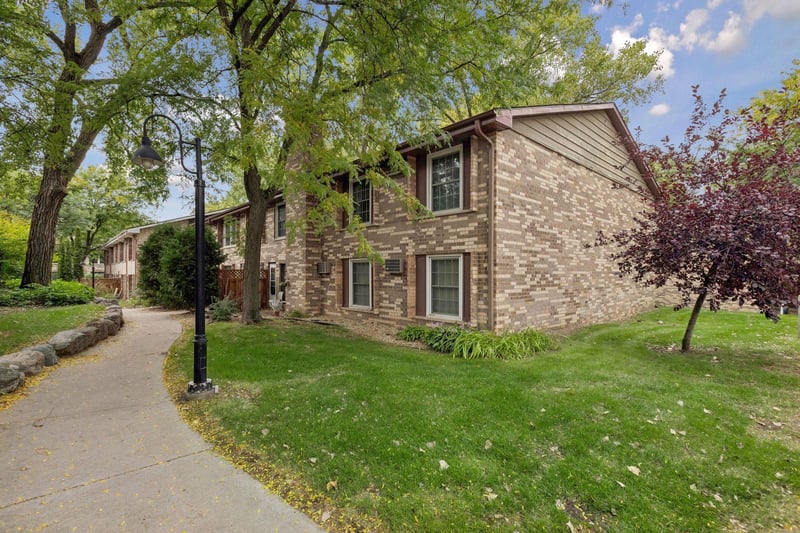 4636 Cedar Lake Rd S #2, Saint Louis Park, MN 55416