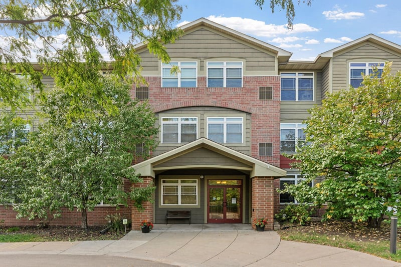 2530 E 34th St #212, Minneapolis, MN 55406