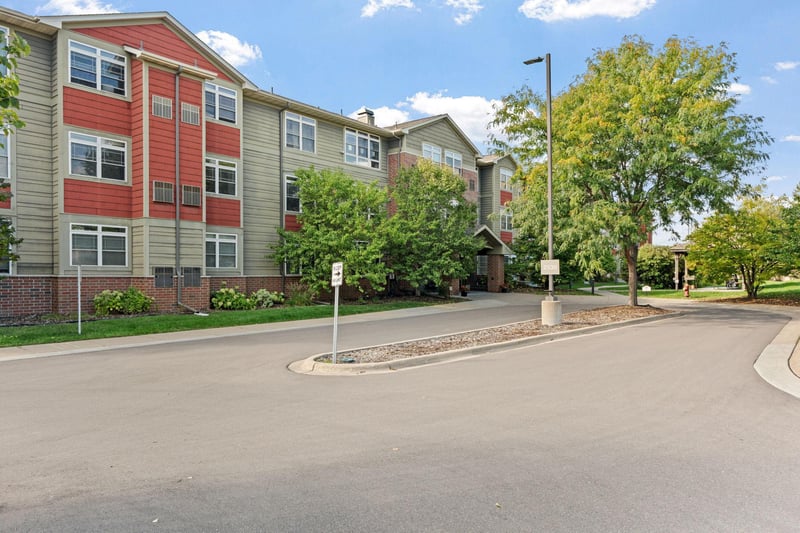 2530 E 34th St #212, Minneapolis, MN 55406