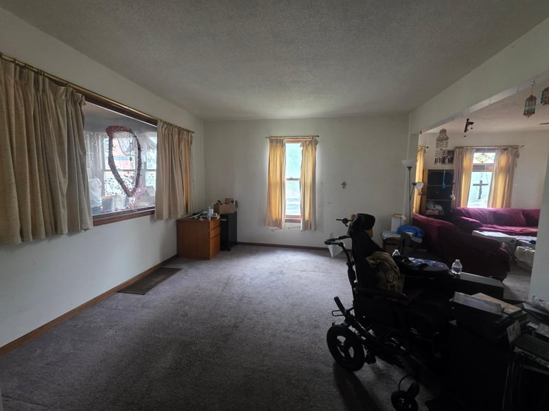 781 Lawson Ave E, Saint Paul, MN 55106