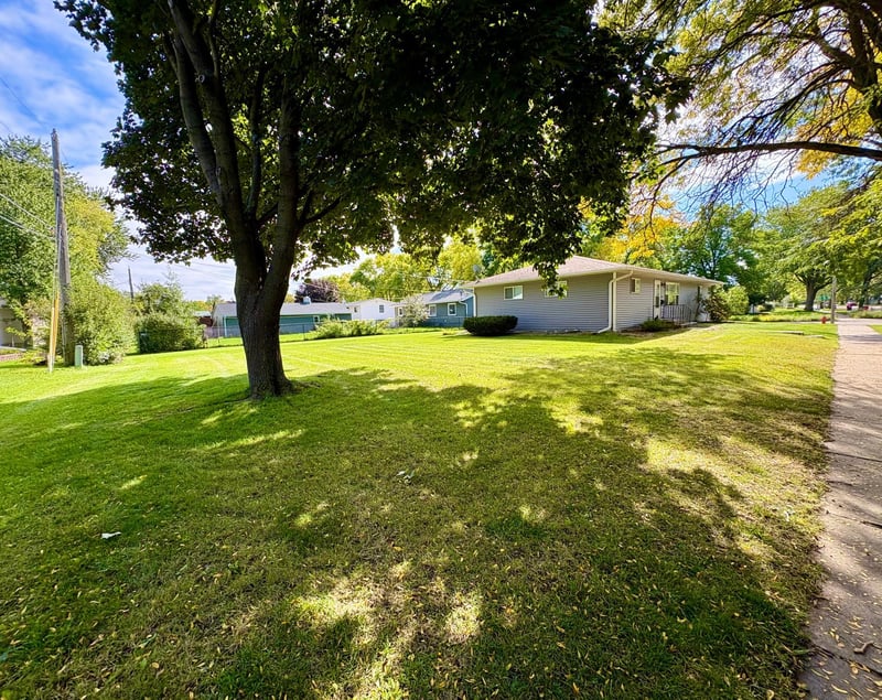 1464 6th Ave SE, Rochester, MN 55904