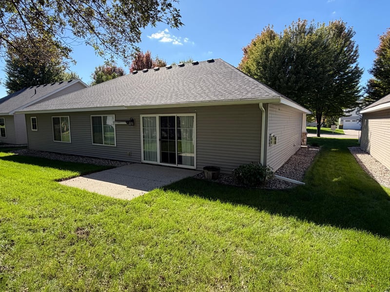 909 17th St SE, Willmar, MN 56201