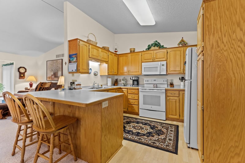 2404 Woodridge Ln, Brainerd, MN 56401