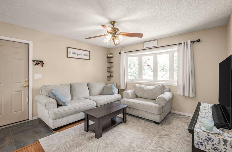 1808 W River St, Monticello, MN 55362