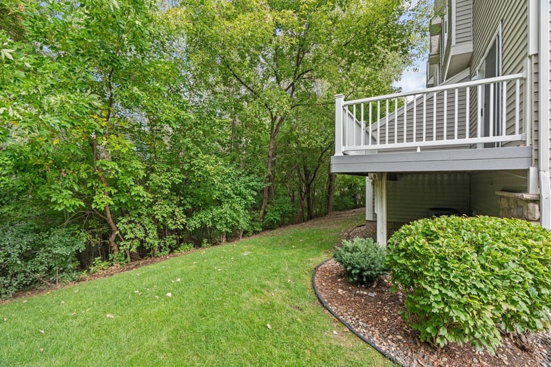 8841 Brunswick Pa, Inver Grove Heights, MN 55076
