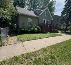 878 Monroe Ct, Saint Paul, MN 55102