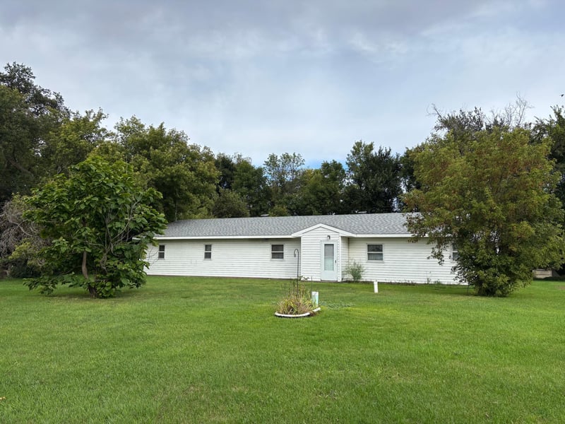 21404 400th Ave, Cyrus, MN 56323