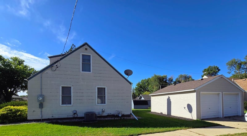 504 6th Ave SW, Pipestone, MN 56164