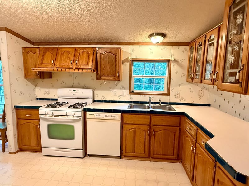 9446 Pony Lake Rd NW, Bemidji, MN 56601