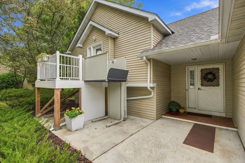 7596 216th St N, Forest Lake, MN 55025