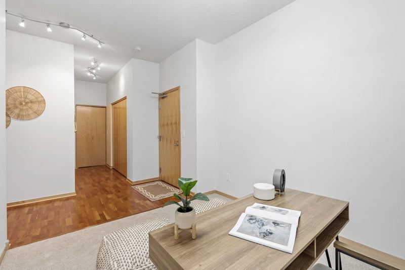 4525 Park Commons Dr #521, Saint Louis Park, MN 55416