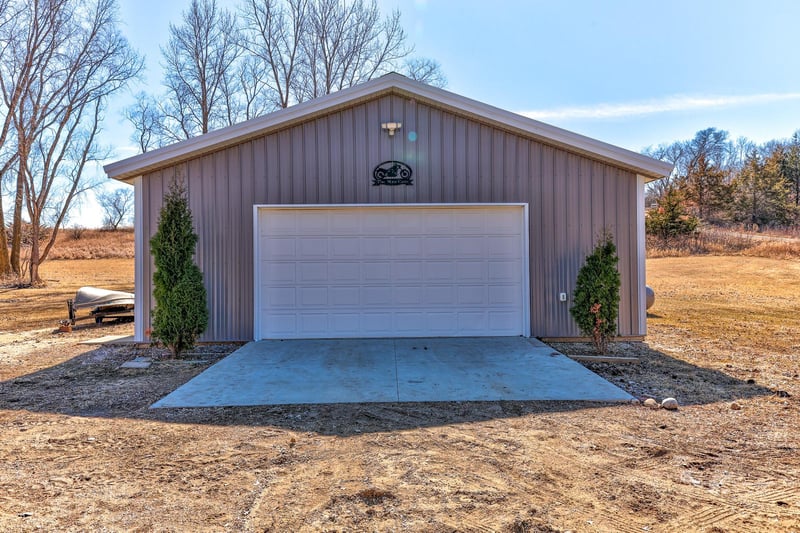 27441 160th St, Paynesville, MN 56362