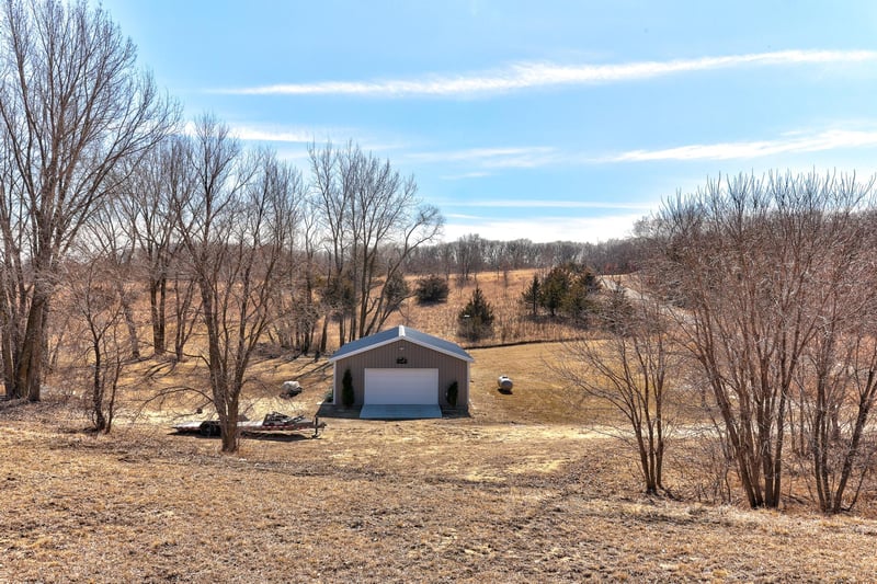27441 160th St, Paynesville, MN 56362