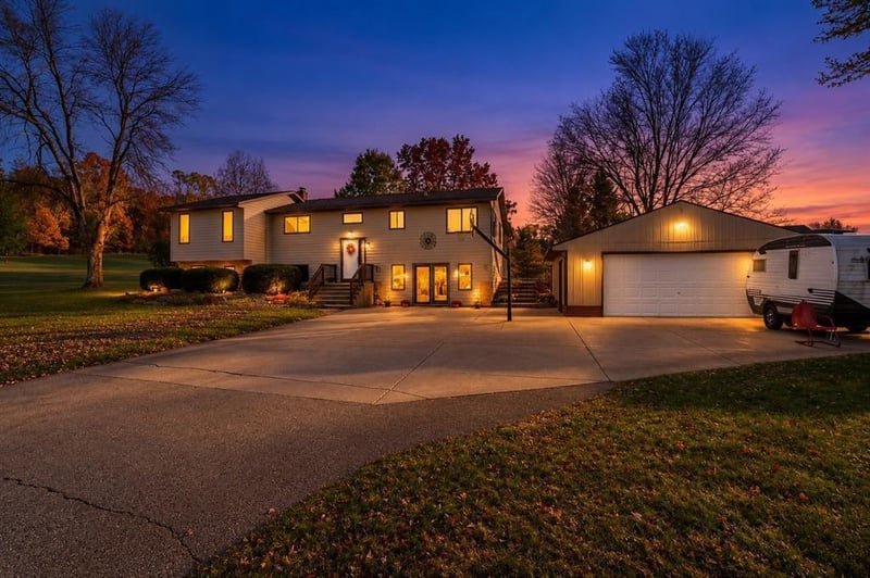 N4578 446th St, Menomonie, WI 54751