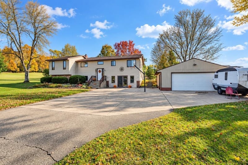 N4578 446th St, Menomonie, WI 54751