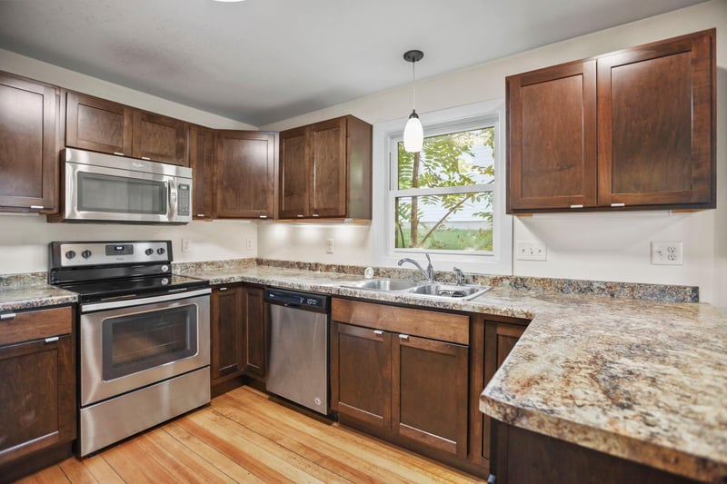 316 Paquin St W, Waterville, MN 56096
