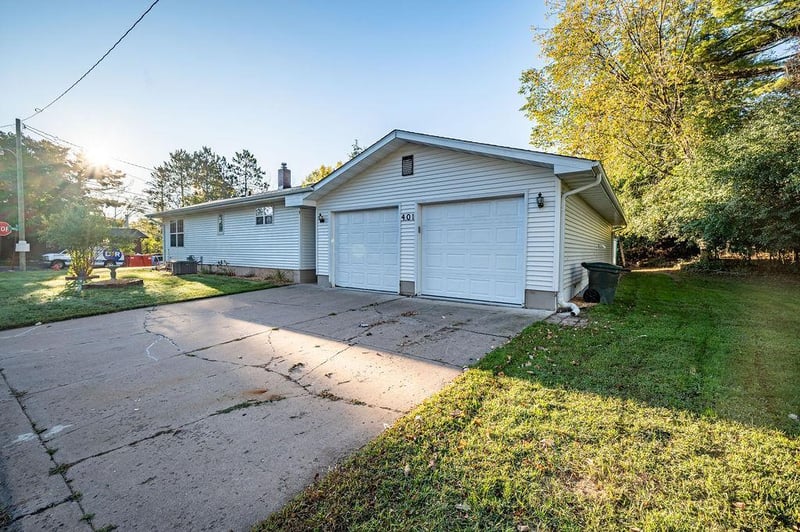 401 Mill St, Balsam Lake, WI 54810