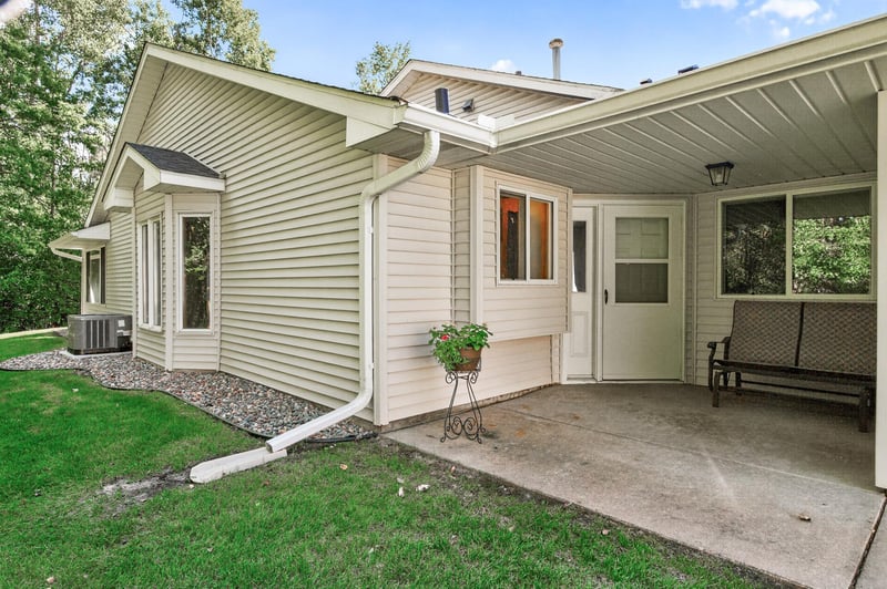 8709 Norway St NW, Coon Rapids, MN 55433