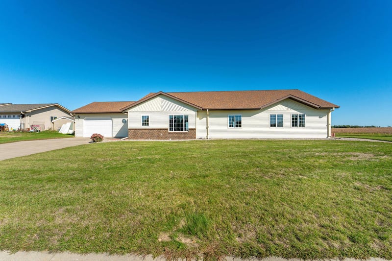 1110 2nd St NE, Elbow Lake, MN 56531