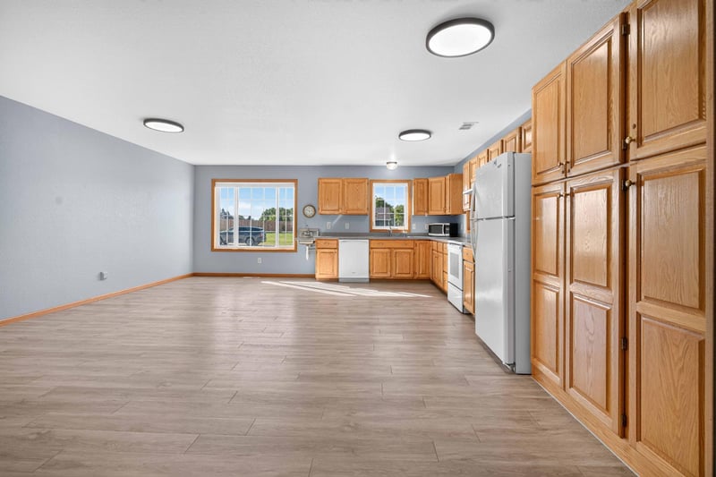 1110 2nd St NE, Elbow Lake, MN 56531