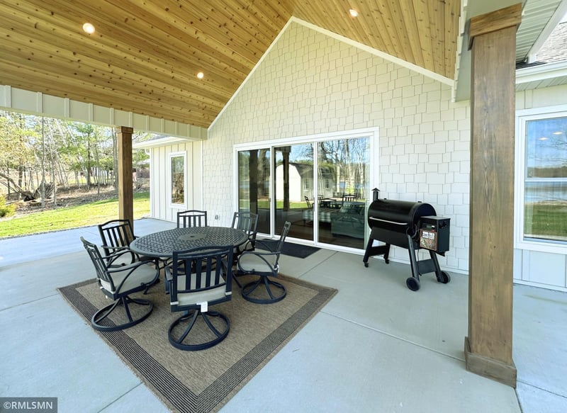 23744 Warren Dr, Deerwood, MN 56444