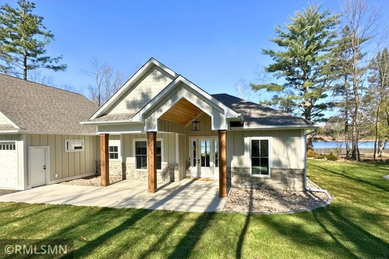 23744 Warren Dr, Deerwood, MN 56444