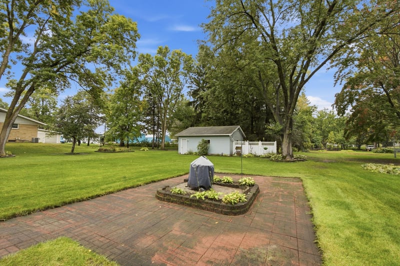 424 5th St S, Sauk Rapids, MN 56379