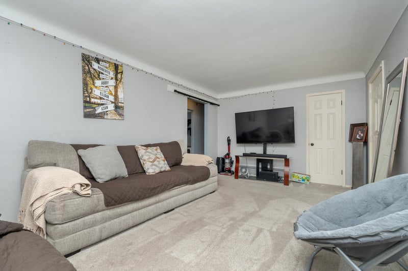 1809 Jackson St, Maplewood, MN 55117