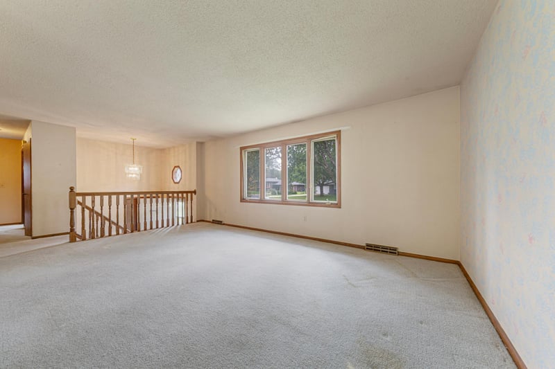 1513 Eisenhower Ct, Northfield, MN 55057