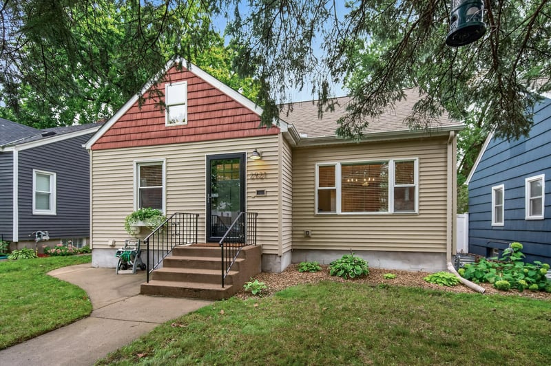 2921 Georgia Ave S, Saint Louis Park, MN 55426