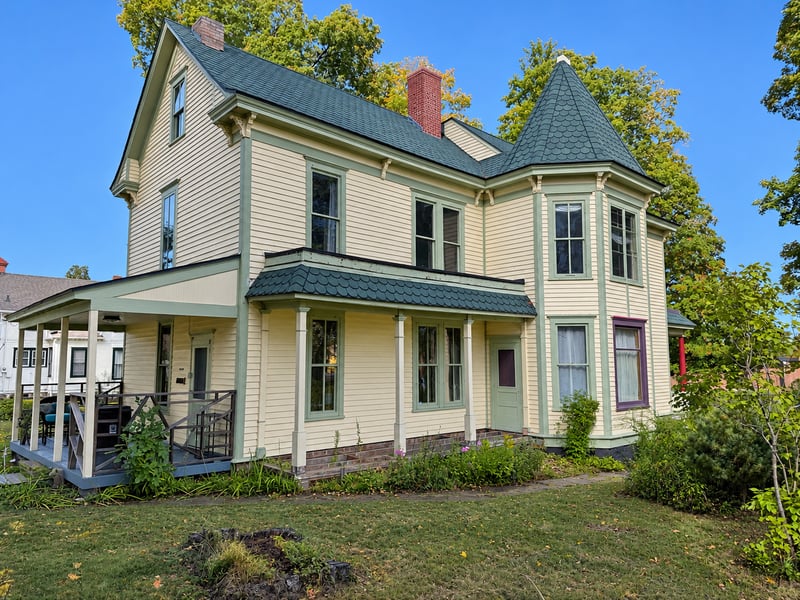 1545 2nd Ave, Cumberland, WI 54829