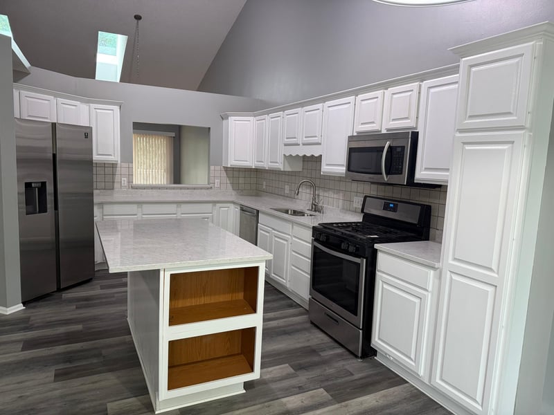 9113 Medley Cir, Golden Valley, MN 55427