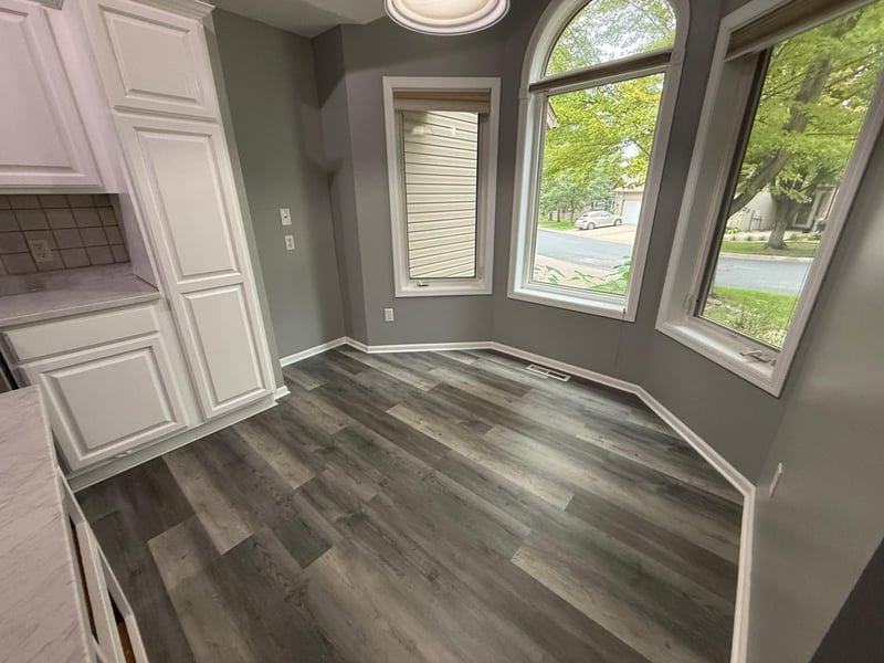 9113 Medley Cir, Golden Valley, MN 55427