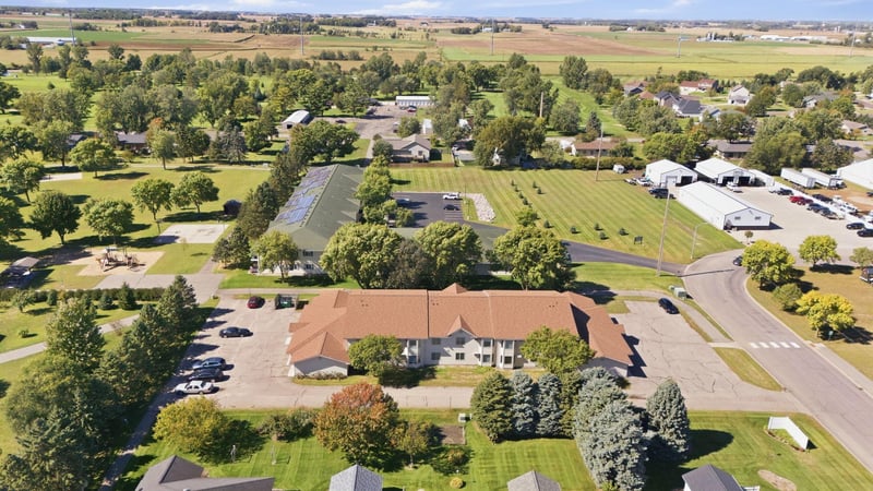 190 Country Club Rd SW, Melrose, MN 56352