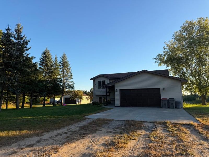 5602 285th Ave NW, Isanti, MN 55040