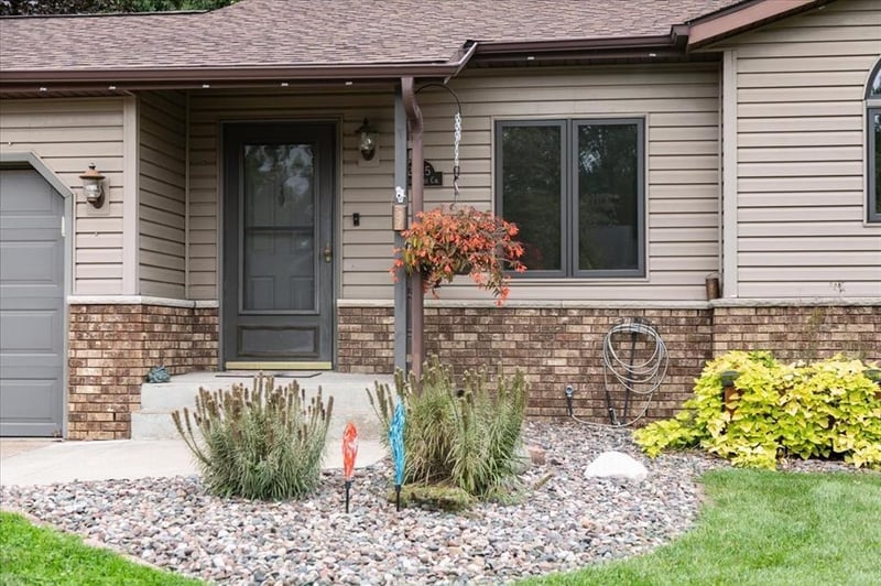 2925 Plum Tree Cir S, Menomonie, WI 54751