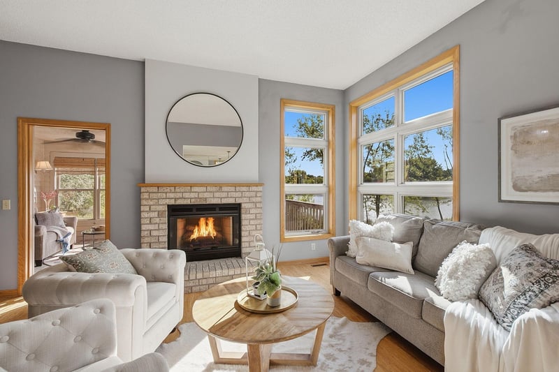 630 Sullivan Ln NE, Columbia Heights, MN 55421