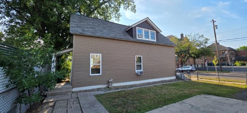 367 Blair Ave, Saint Paul, MN 55103