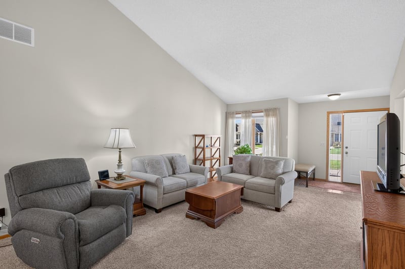 13139 Quay St NW, Coon Rapids, MN 55448