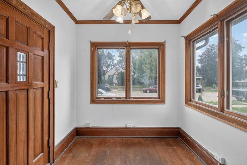 312 5th Ave S, South Saint Paul, MN 55075
