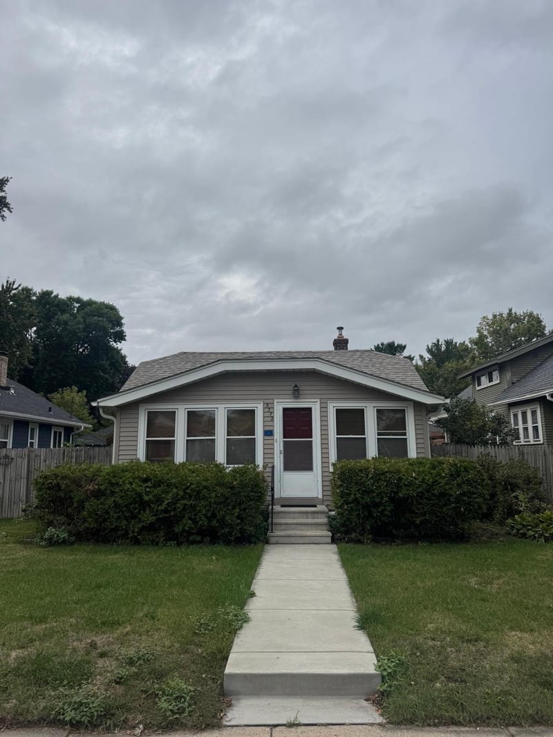 3332 36th Ave S, Minneapolis, MN 55406