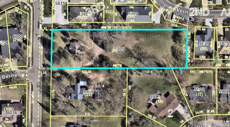 5705 Olinger Rd, Edina, MN 55436