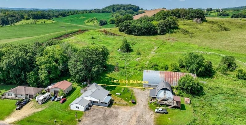 N5425 County Road H, Mondovi, WI 54755
